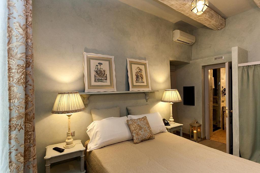 Relais Del Maro Hotel Borgomaro Kültér fotó
